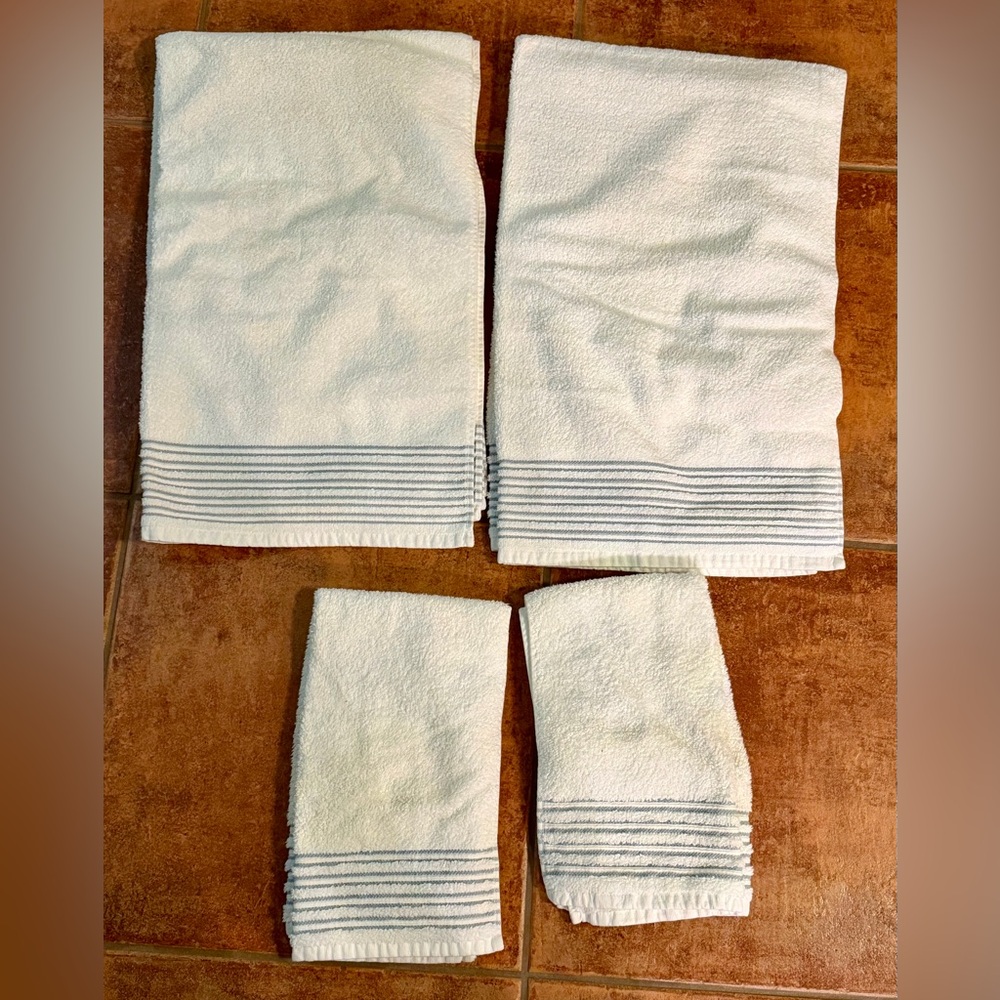 Hotel Collection 4 Piece Bathroom Towel Set 100% Cotton White Blue Stripe